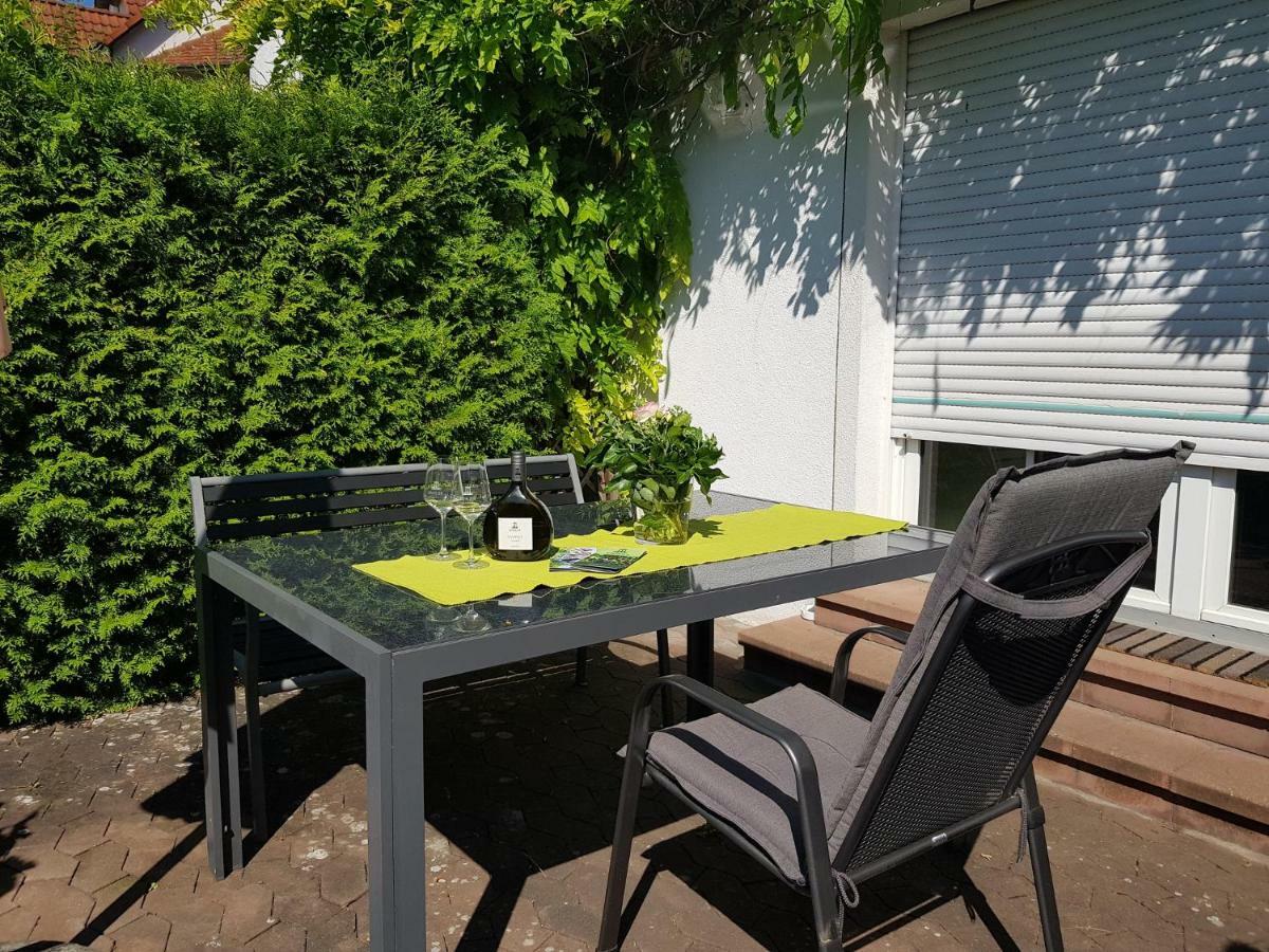 Weingut Knauer Apartment Детелбах Екстериор снимка